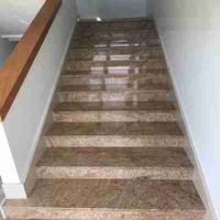 ros&egrave; marmorierte Treppe